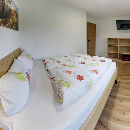 Maurer Hof Apartman *